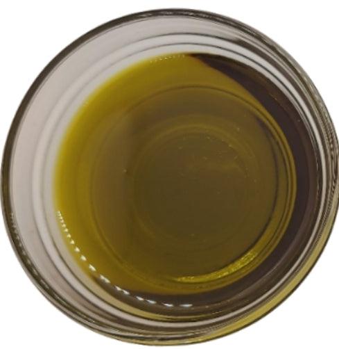 Hemp Seed Oil vs. CBD Oil, Are They The Same? - Steel & Saffron Bath Boutique Inc.