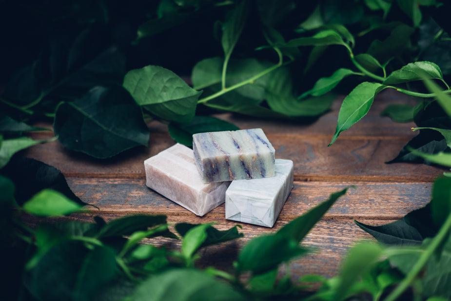 The Ultimate Guide to Finding the Best Soap for Dry Skin - Steel & Saffron Bath Boutique Inc.
