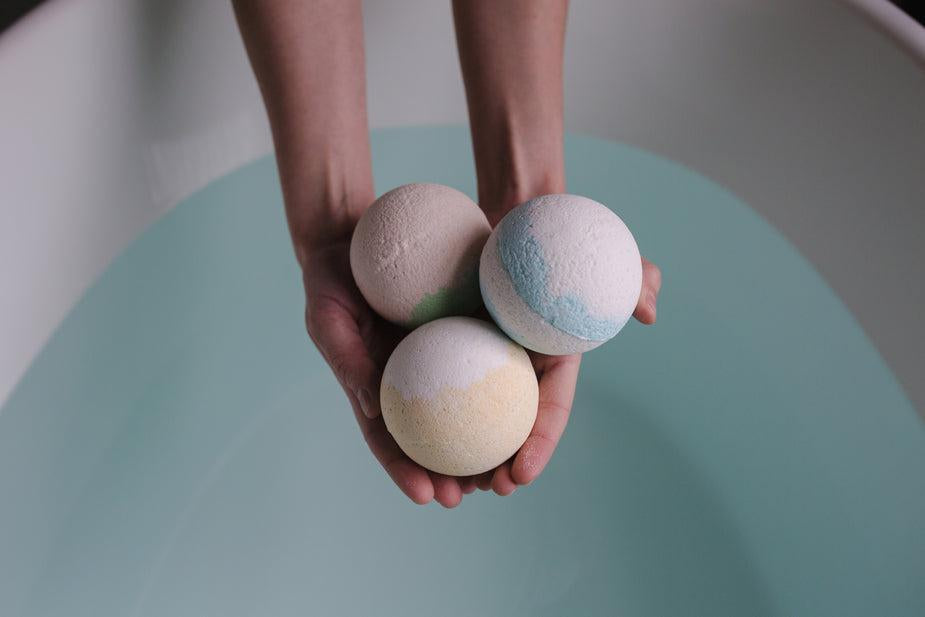 Will Bath Bombs Give You A UTI? - Steel & Saffron Bath Boutique Inc.